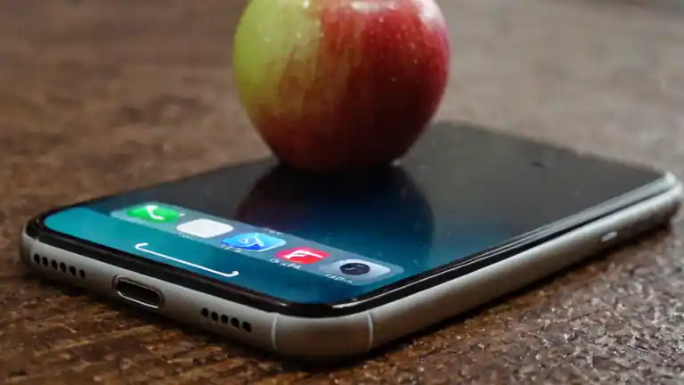 iOS 18 Novità Principali e Miglioramenti di Apple in Personalizzazione AI e Privacy