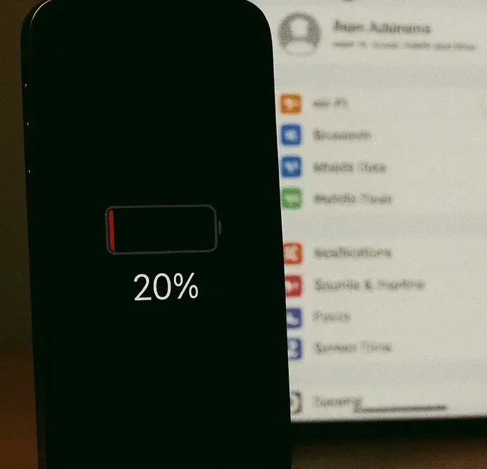 Perché la batteria dell’iPhone si scarica velocemente dopo un aggiornamento?
